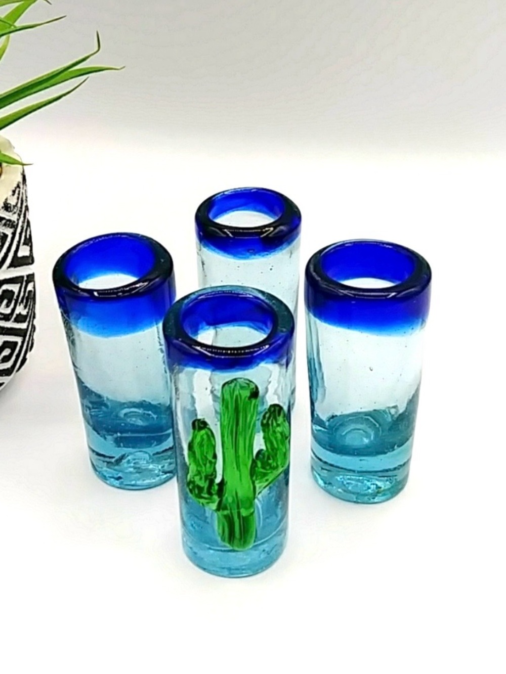 🦋HP! 4 Mexican Shot Glasses Hand Blown with Cobalt Blue Trim.
